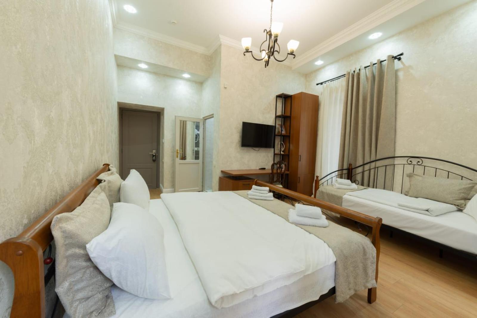 Marita Hotel Tbilisi Exterior foto